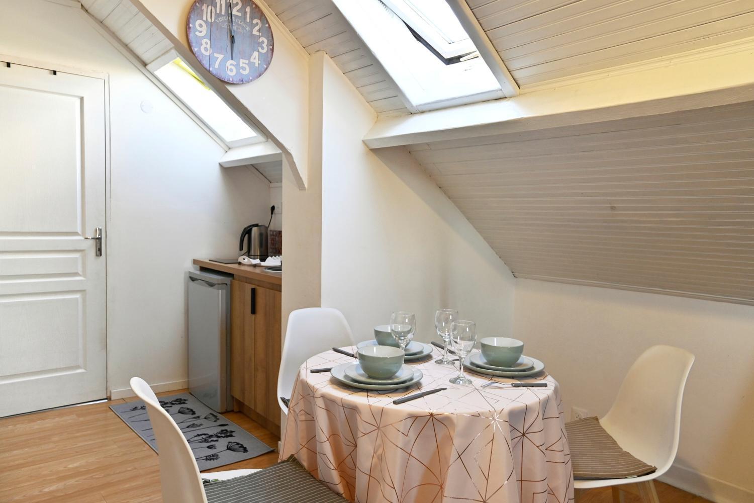 T2 Cosy Et Lumineux - Proche Centre Et Commodites Saint-Quentin  Exterior foto